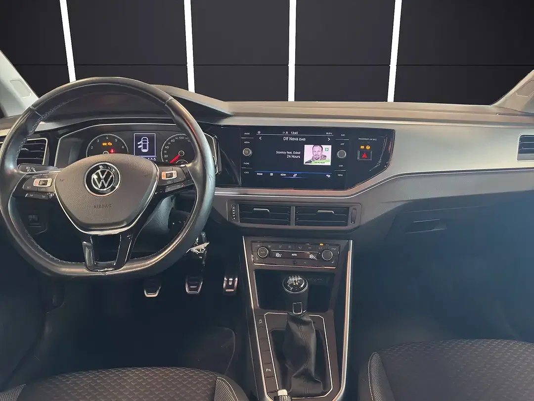Volkswagen Polo - Thumbnail 11