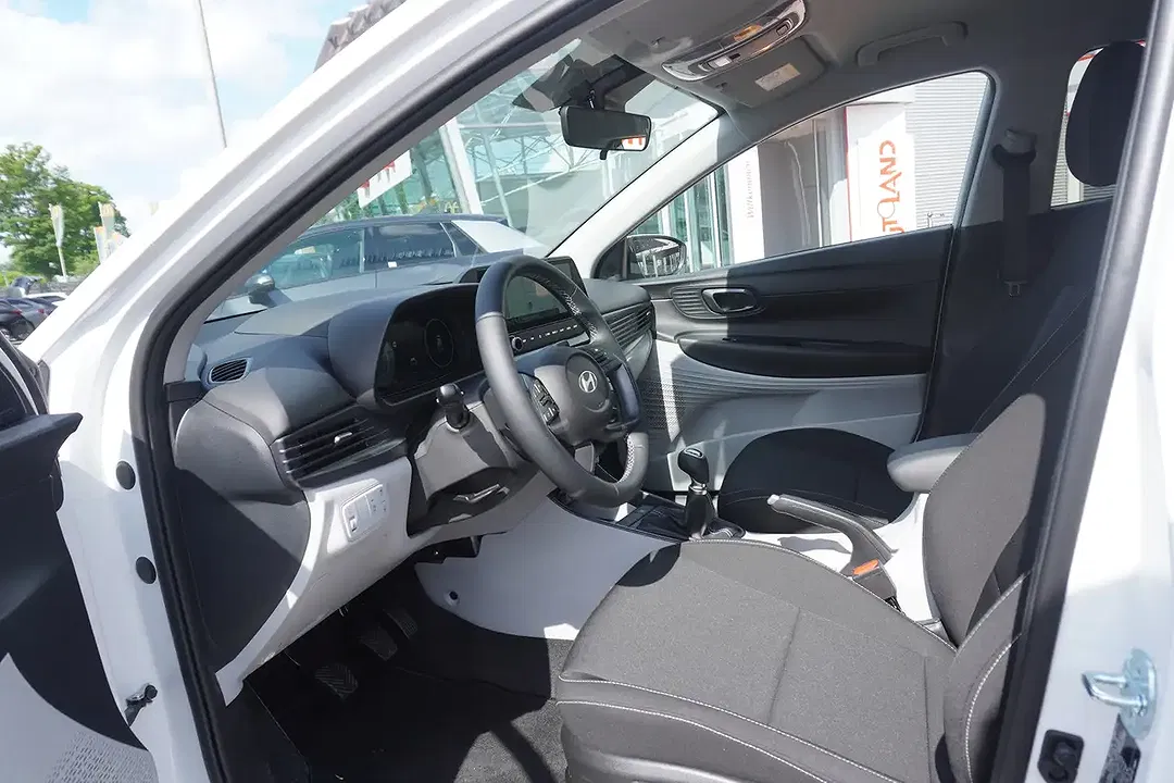 Hyundai i20 - Thumbnail 9