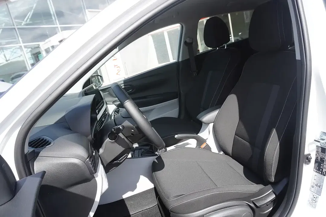 Hyundai i20 - Thumbnail 10