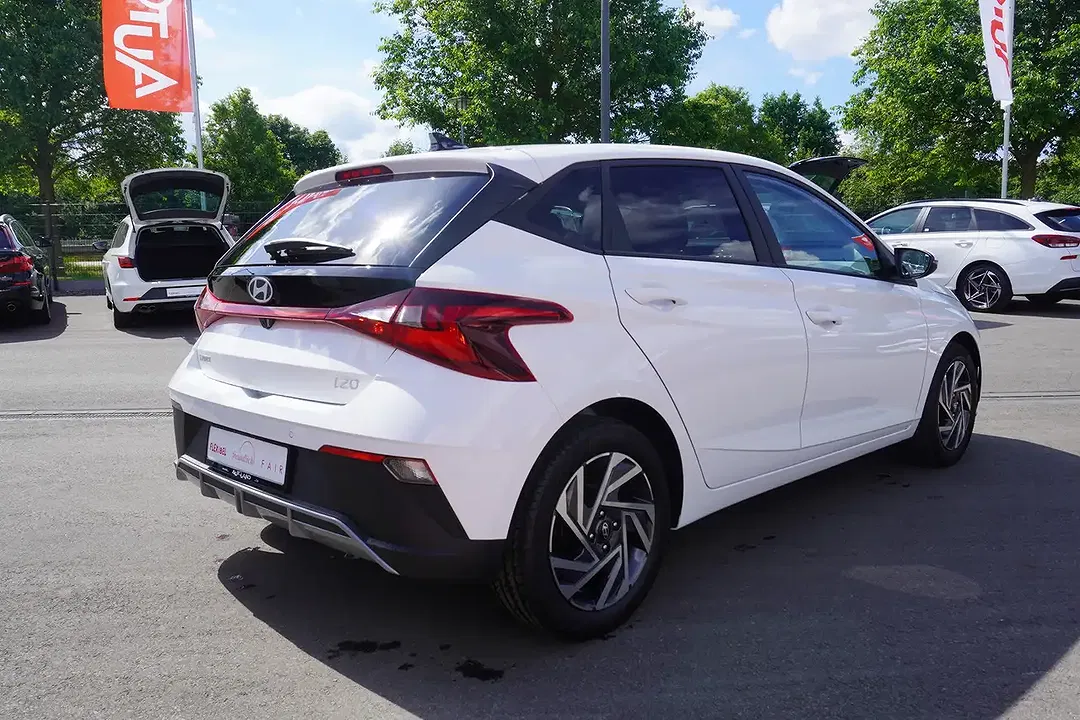Hyundai i20 - Thumbnail 4