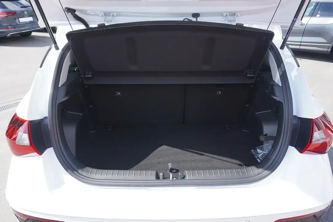 Hyundai i20 - Thumbnail 7