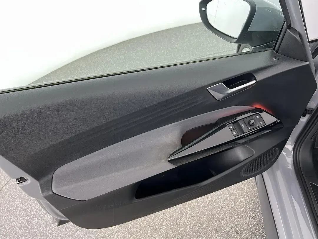 Volkswagen ID.3 - Thumbnail 10