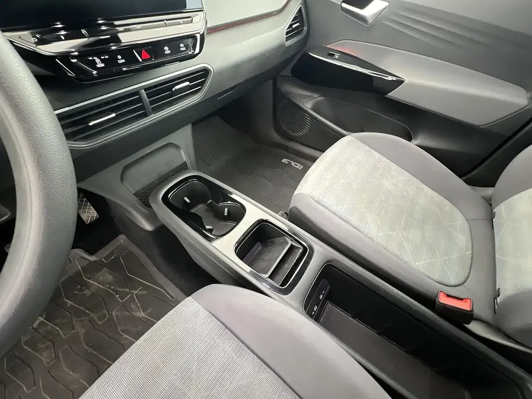 Volkswagen ID.3 - Thumbnail 15