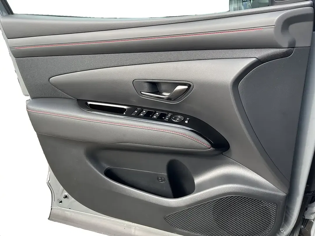 Hyundai TUCSON - Thumbnail 9