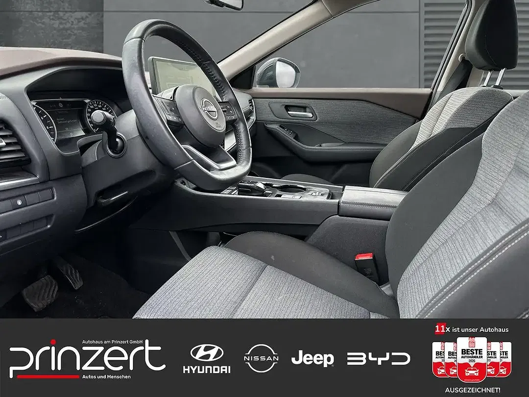 Nissan X-Trail - Thumbnail 4