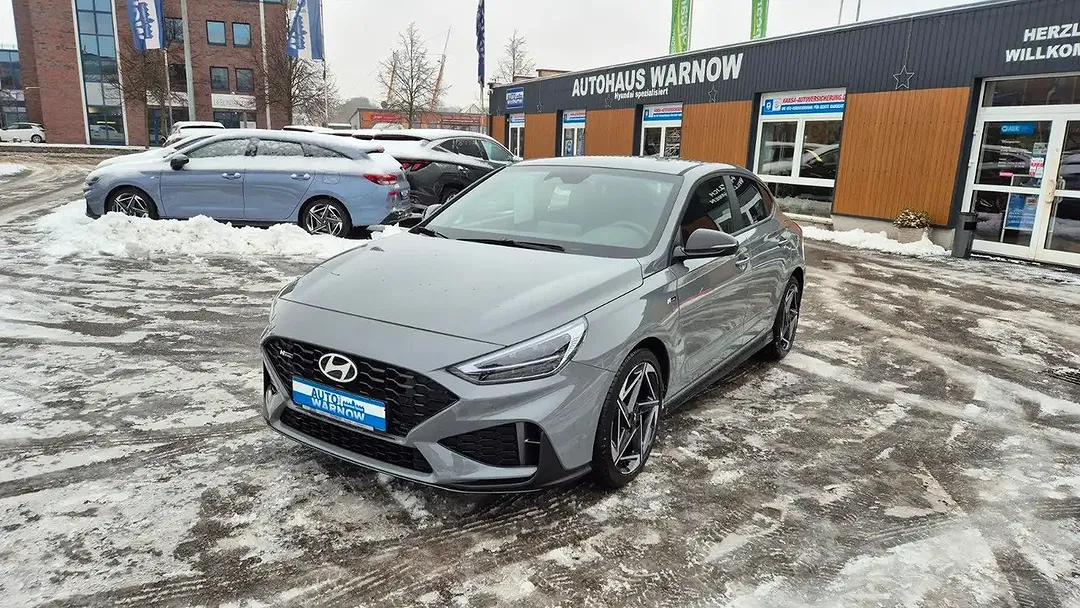 Hyundai i30 - Thumbnail 1