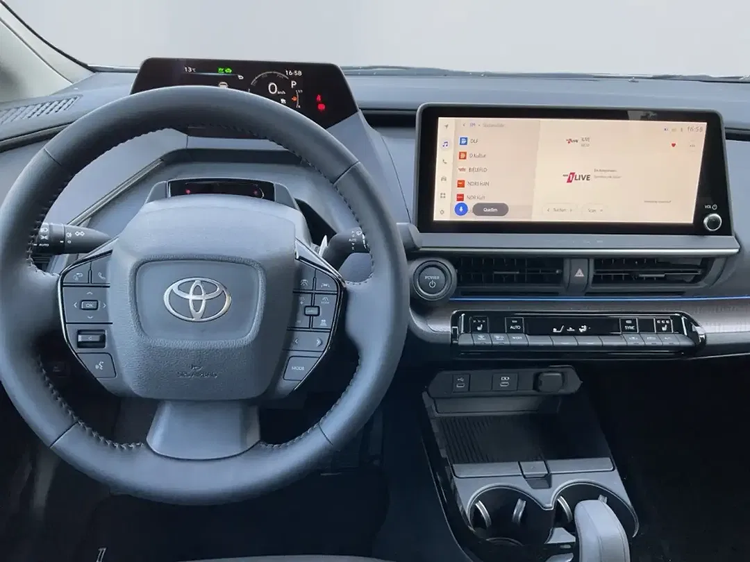 Toyota Prius - Thumbnail 8