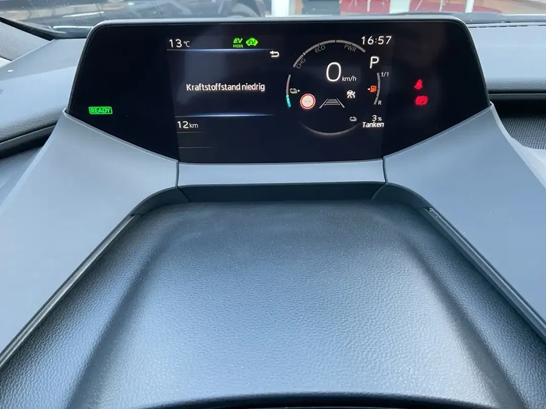 Toyota Prius - Thumbnail 11