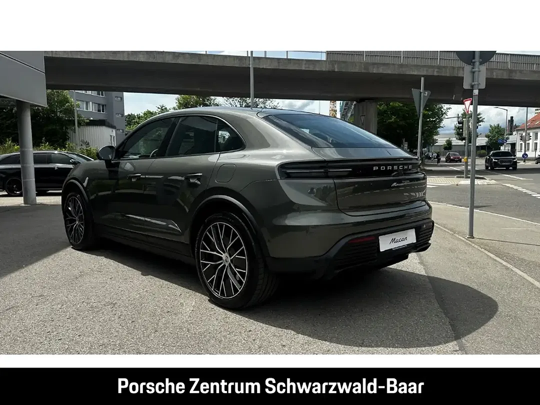 Porsche Macan - Thumbnail 5