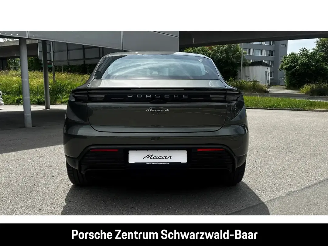 Porsche Macan - Thumbnail 6