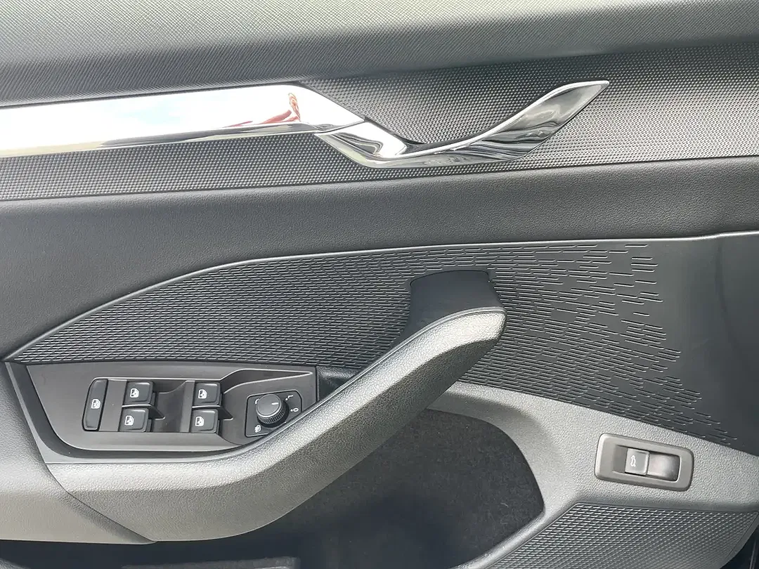 Skoda Octavia - Thumbnail 5