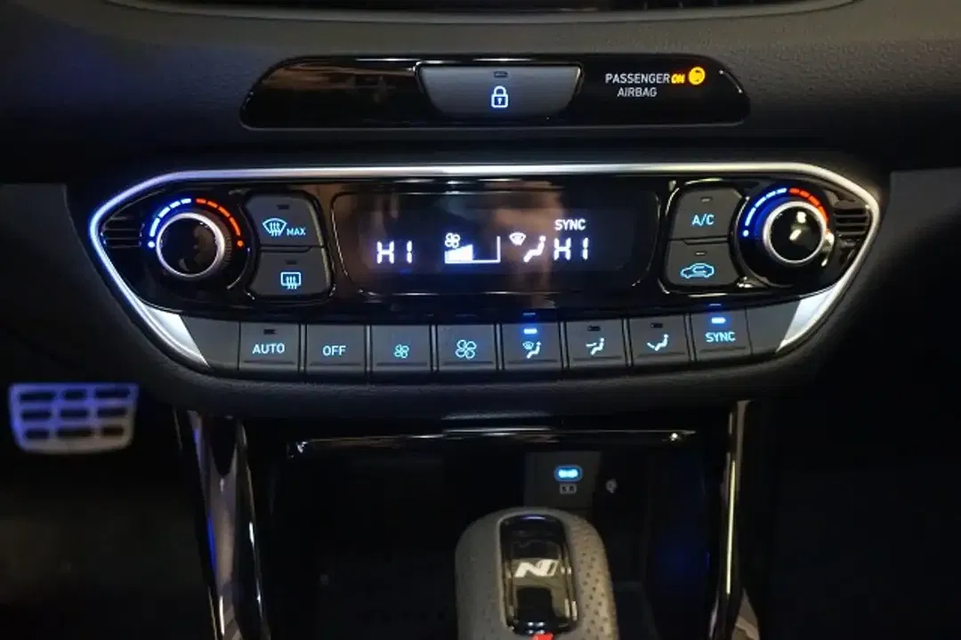 Hyundai i30 - Thumbnail 15