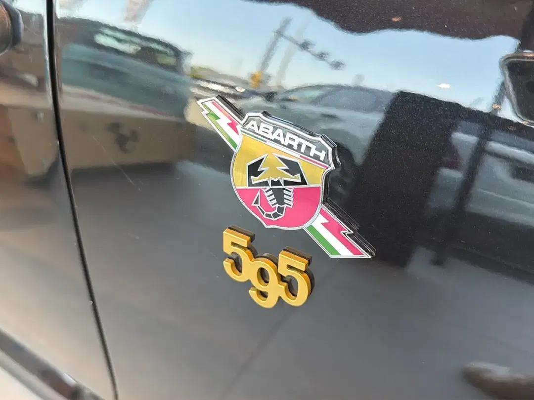 Abarth 595C - Thumbnail 11
