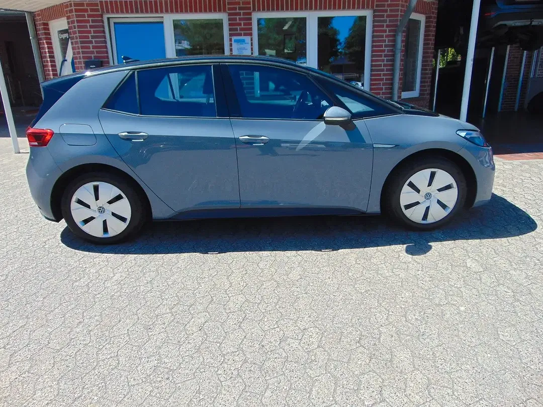 Volkswagen ID.3 - Thumbnail 4