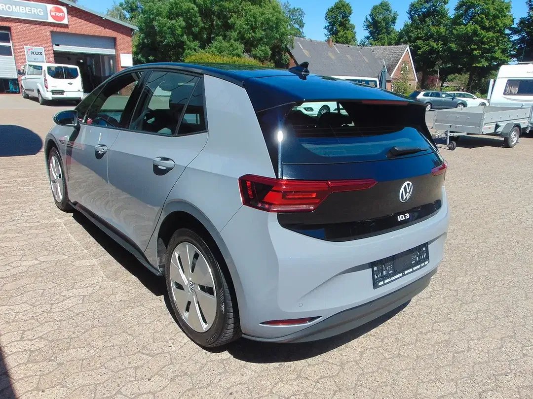 Volkswagen ID.3 - Thumbnail 6