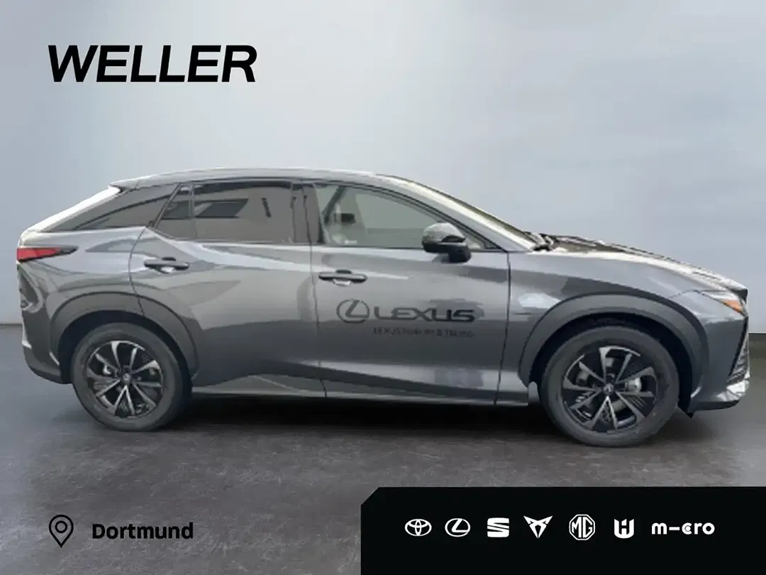 Lexus RZ - Thumbnail 3