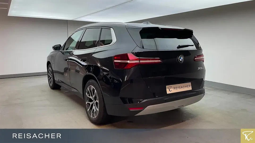 BMW X3 - Thumbnail 2
