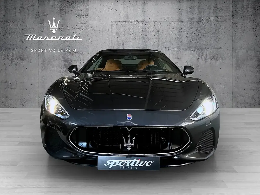 Maserati GranCabrio - Thumbnail 2