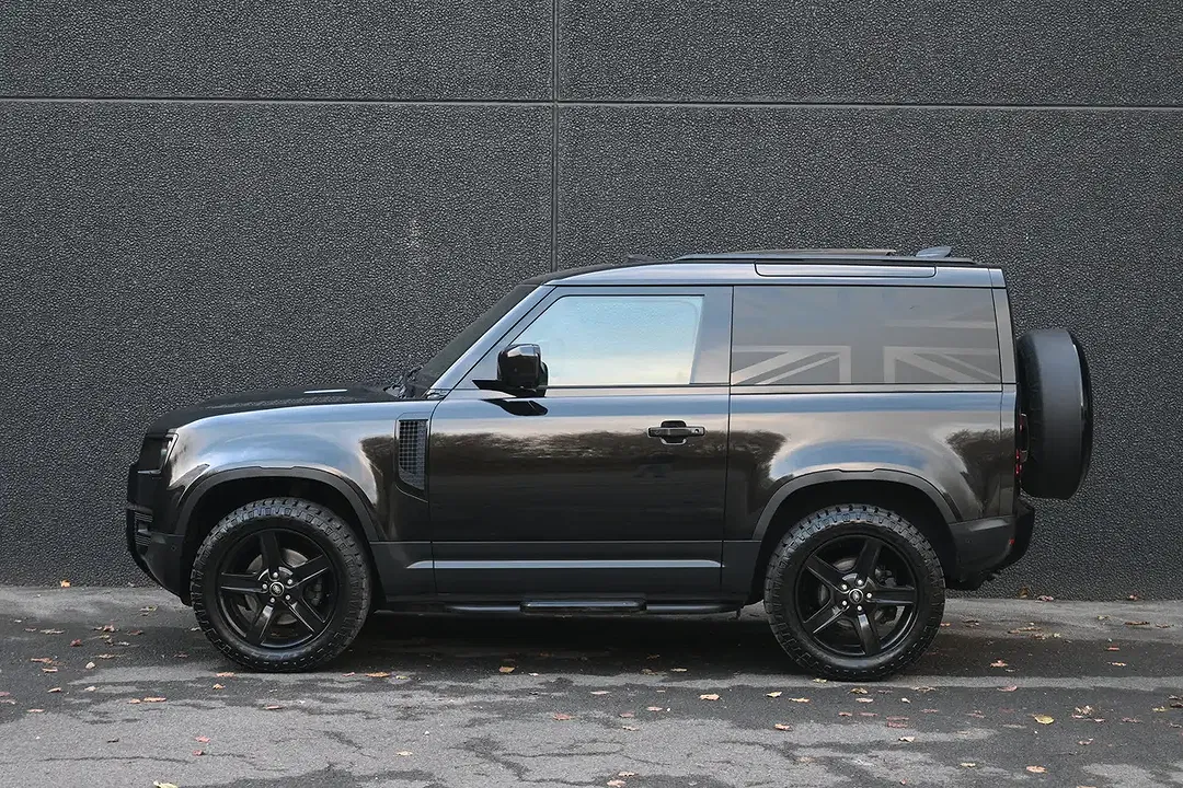 Land Rover Defender - Thumbnail 12