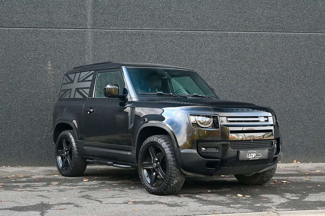 Land Rover Defender - Thumbnail 2