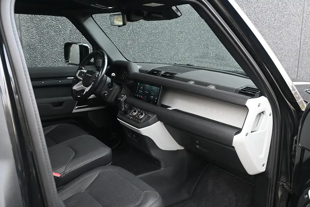 Land Rover Defender - Thumbnail 29
