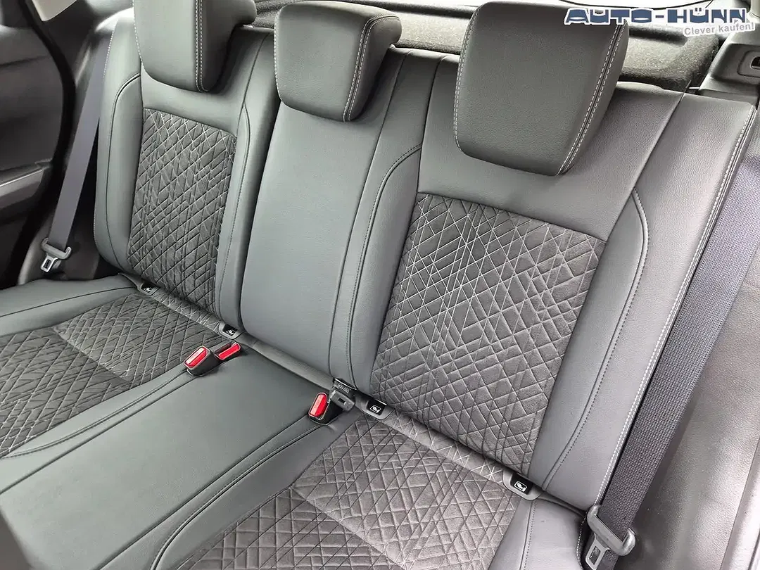 Suzuki Vitara - Thumbnail 11