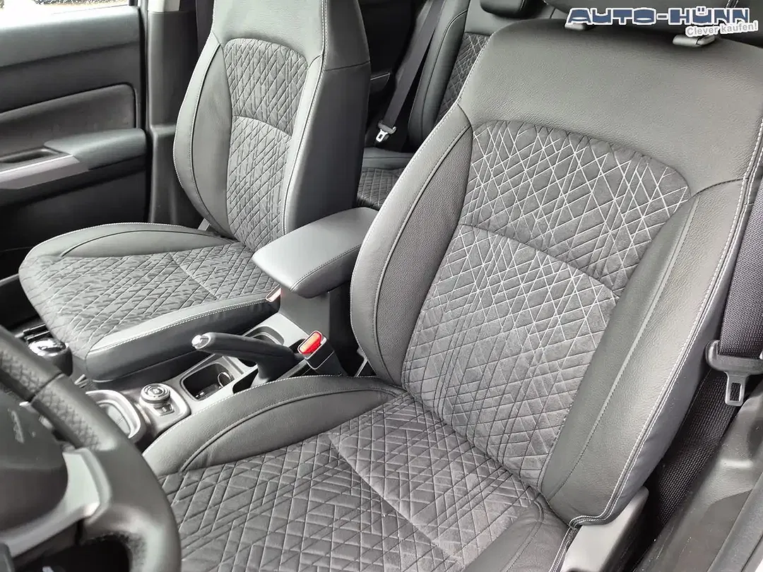 Suzuki Vitara - Thumbnail 12