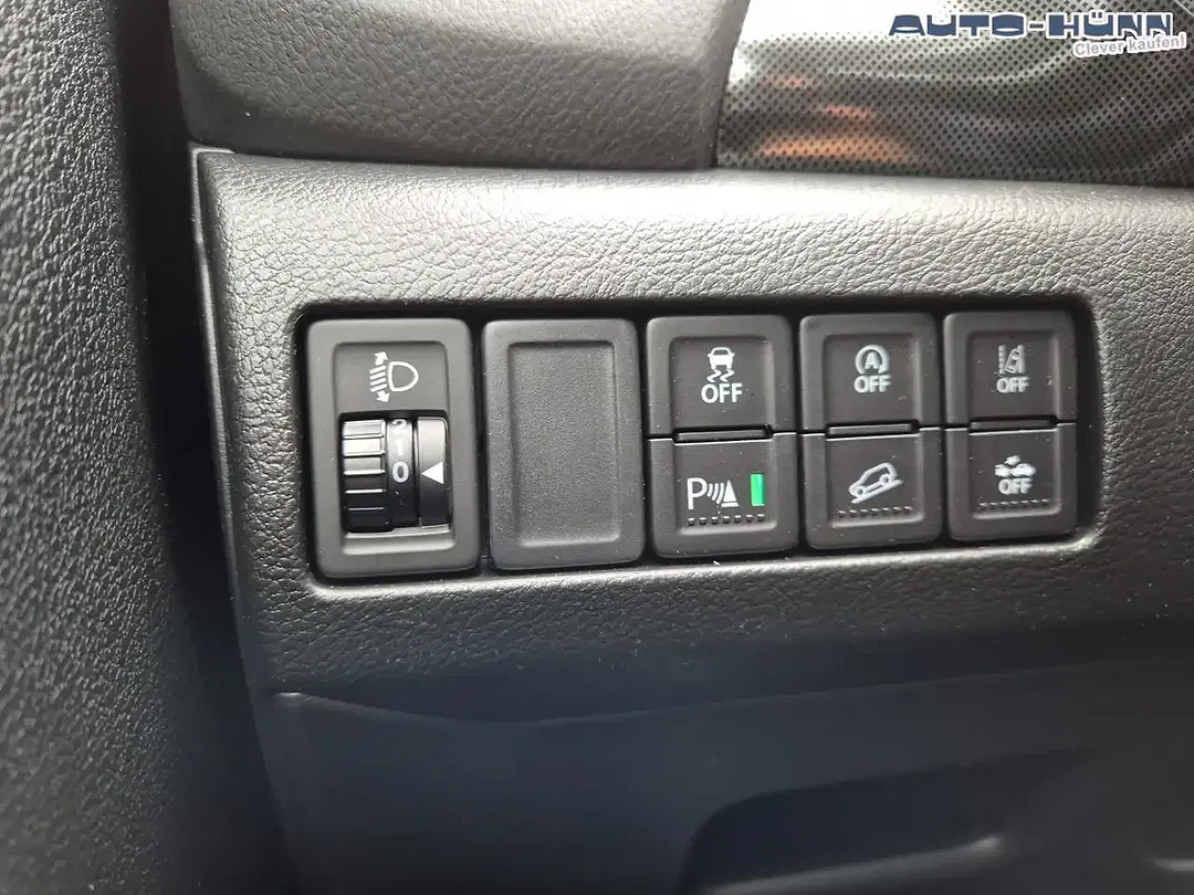 Suzuki Vitara - Thumbnail 14