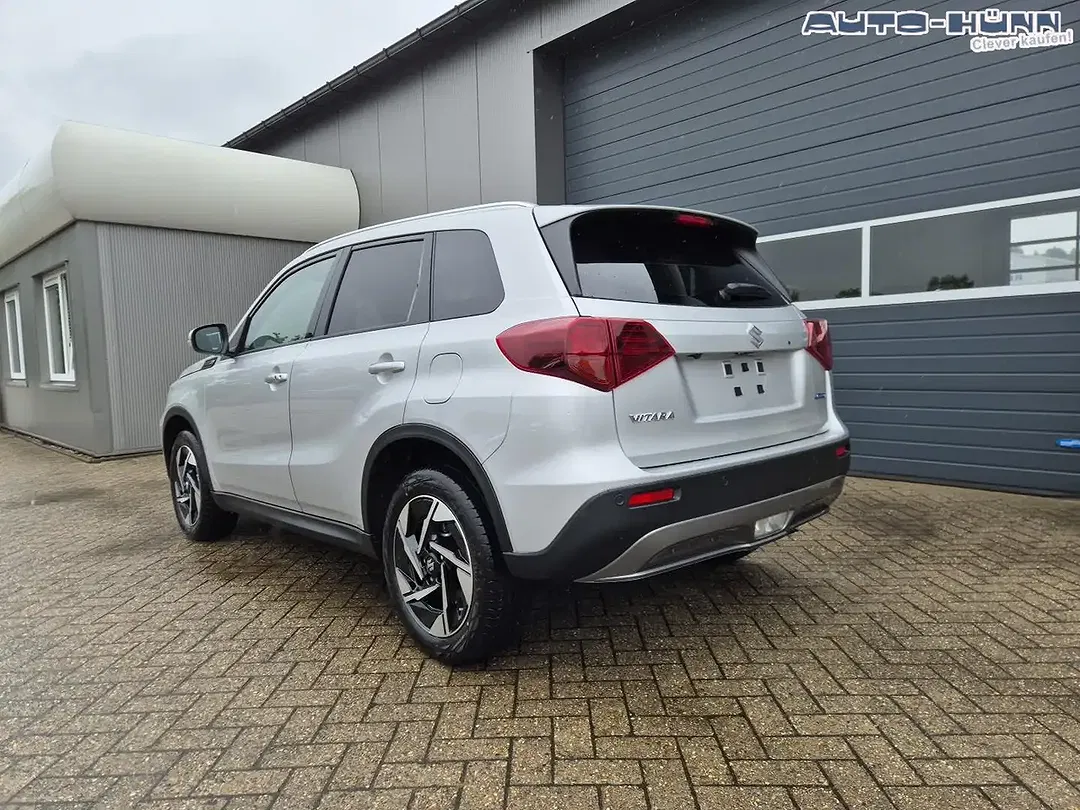 Suzuki Vitara - Thumbnail 3