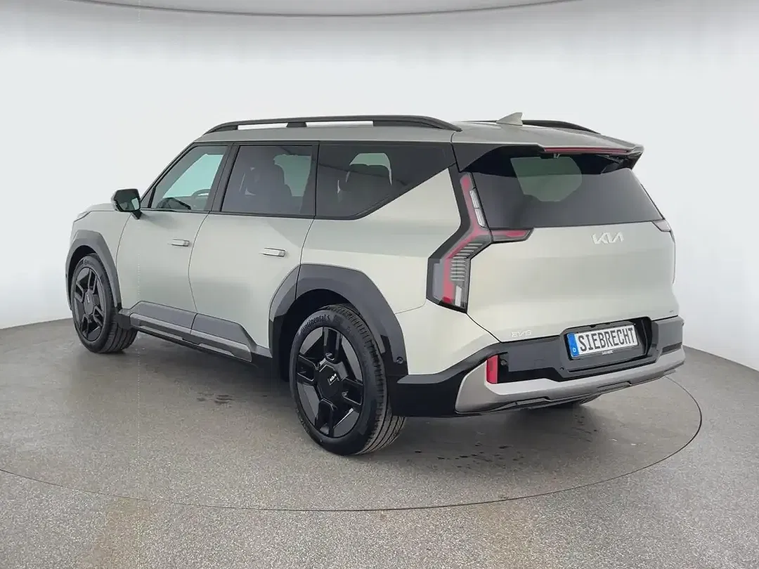 Kia EV9 - Thumbnail 5