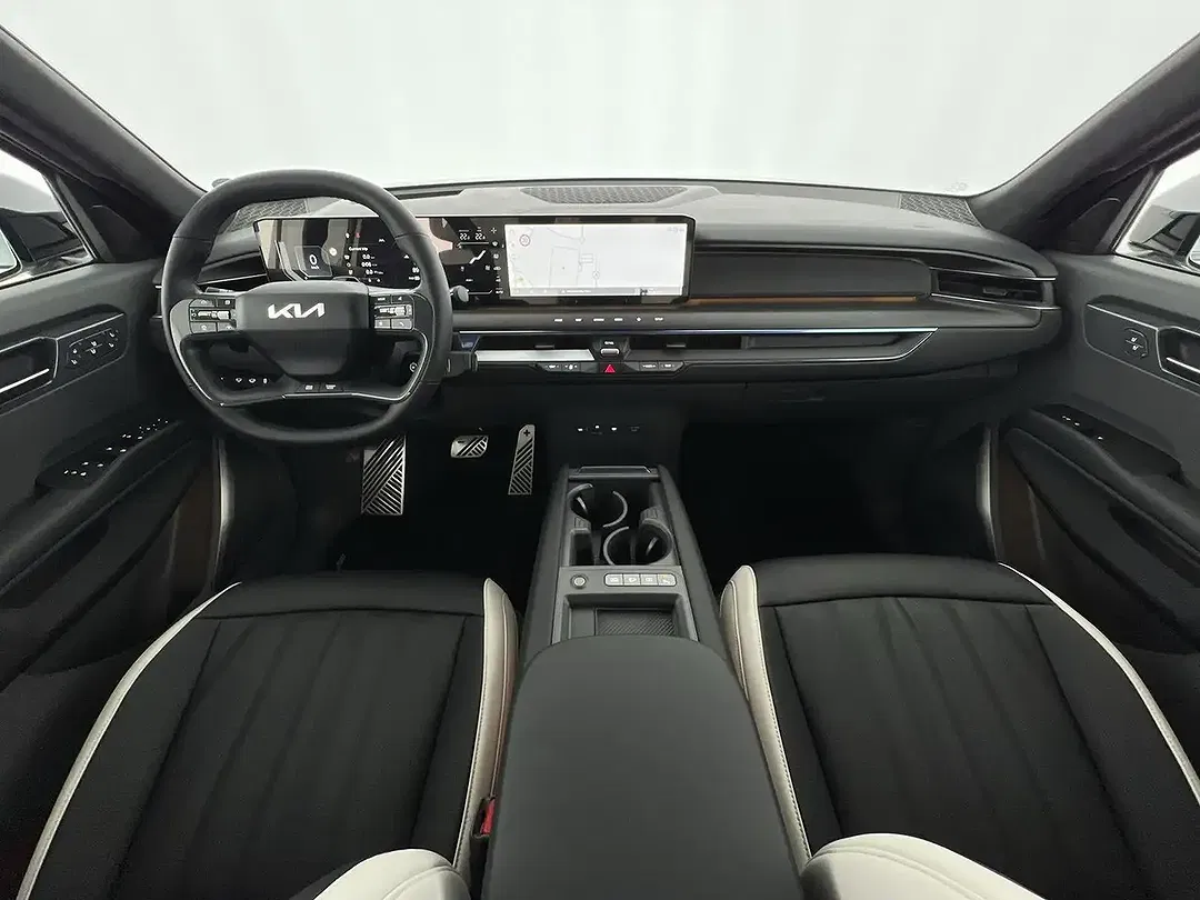 Kia EV9 - Thumbnail 7