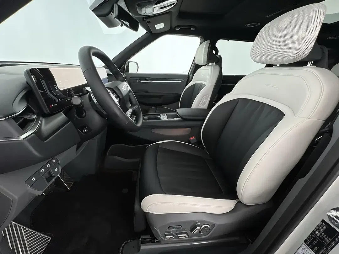 Kia EV9 - Thumbnail 8