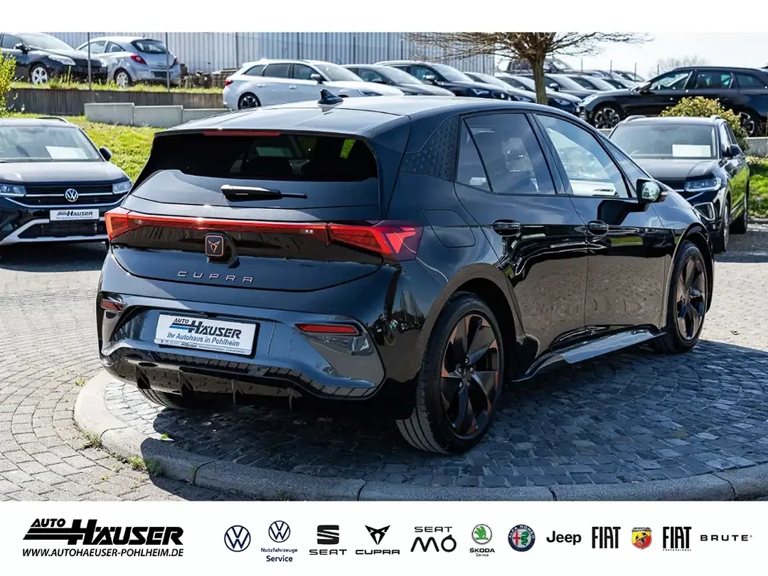 CUPRA Born - Thumbnail 3