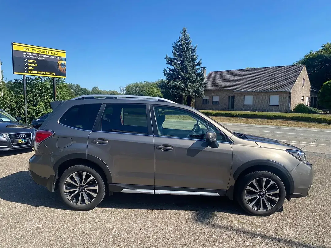 Subaru Forester - Thumbnail 3
