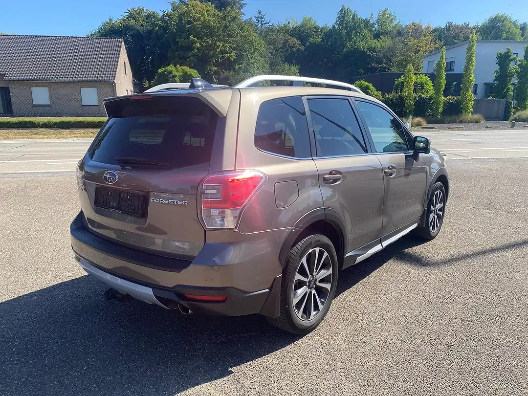 Subaru Forester - Thumbnail 4
