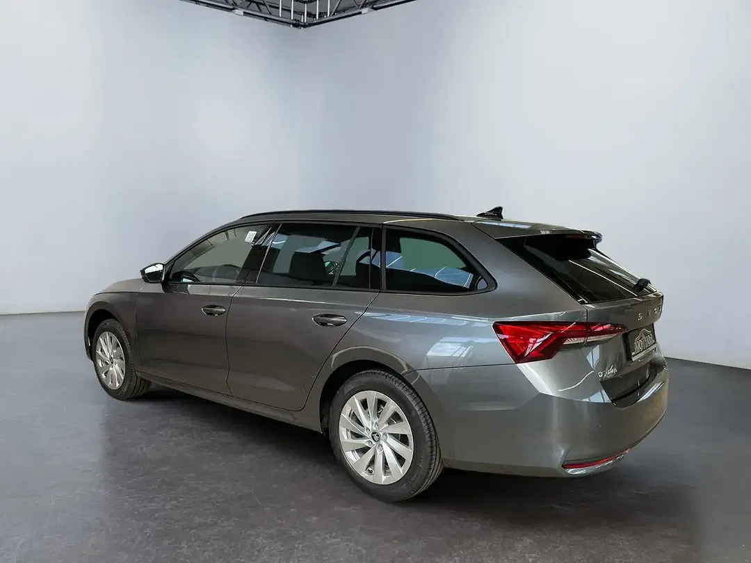 Skoda Octavia - Thumbnail 3