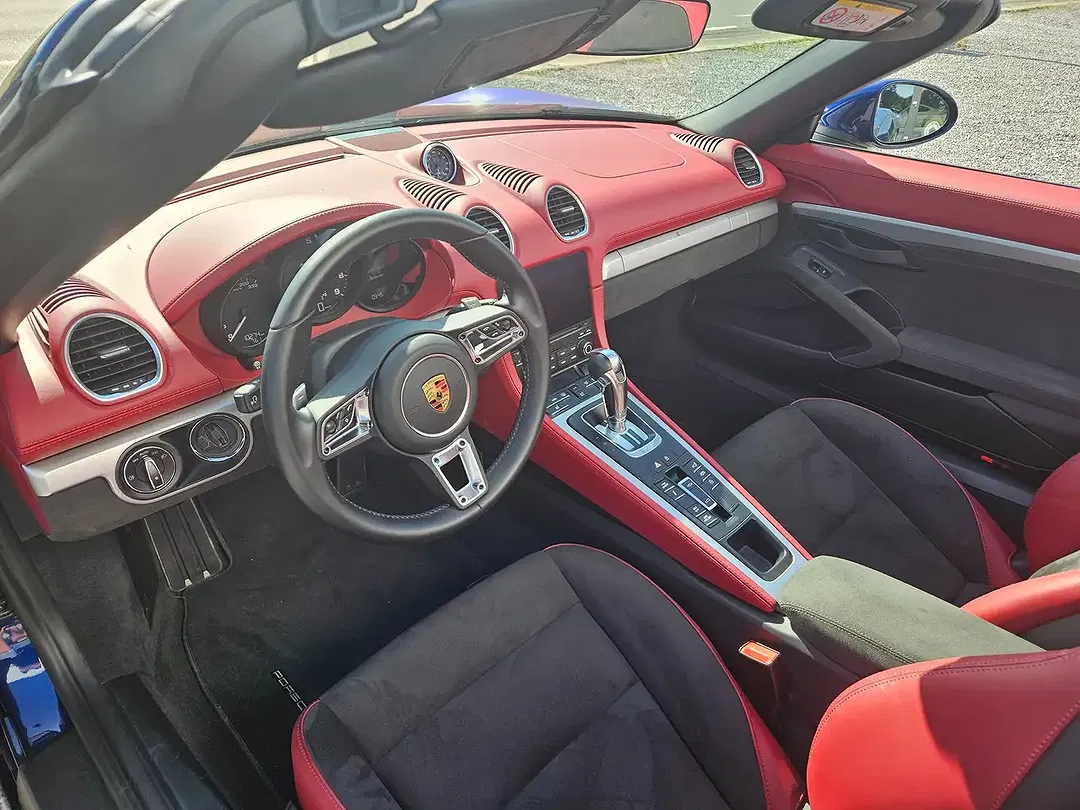 Porsche 718 Spyder - Thumbnail 11
