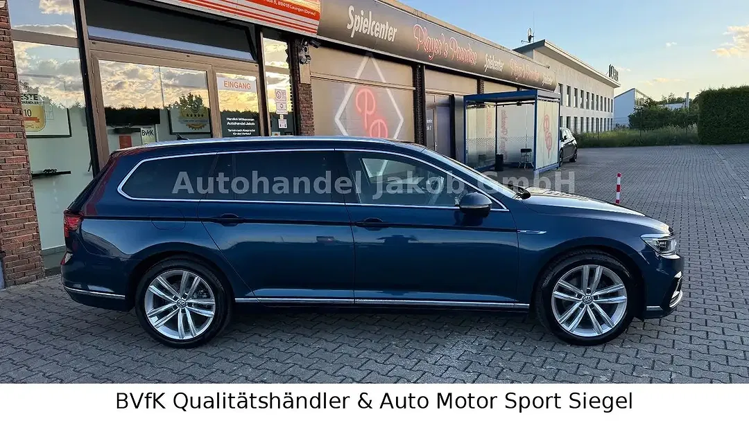 Volkswagen Passat Variant - Thumbnail 13