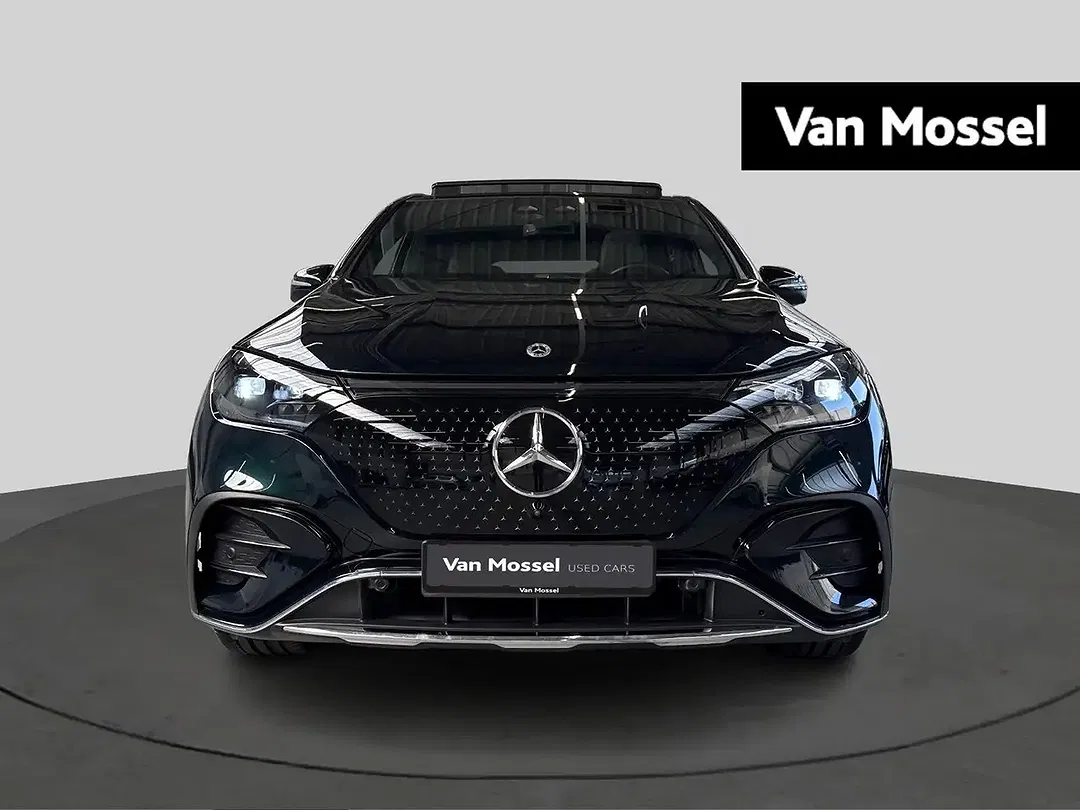 Mercedes-Benz EQE 300 - Thumbnail 2