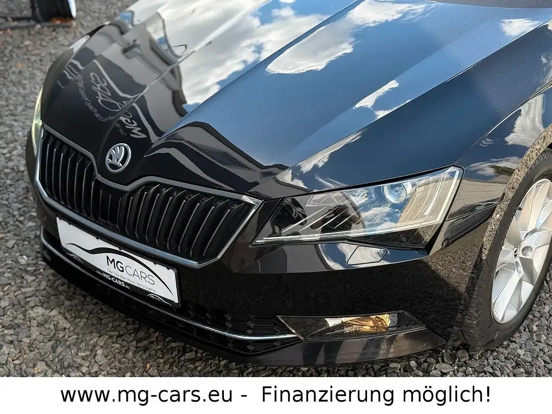 Skoda Superb - Thumbnail 10