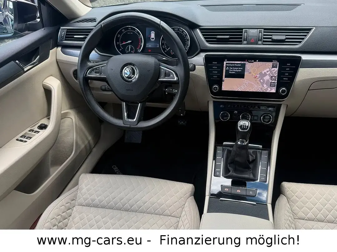 Skoda Superb - Thumbnail 14