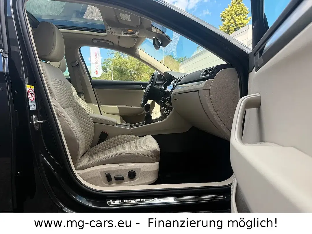 Skoda Superb - Thumbnail 17