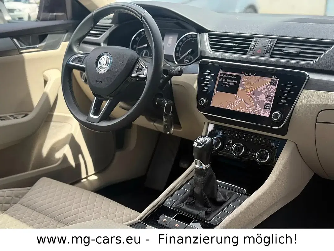 Skoda Superb - Thumbnail 22
