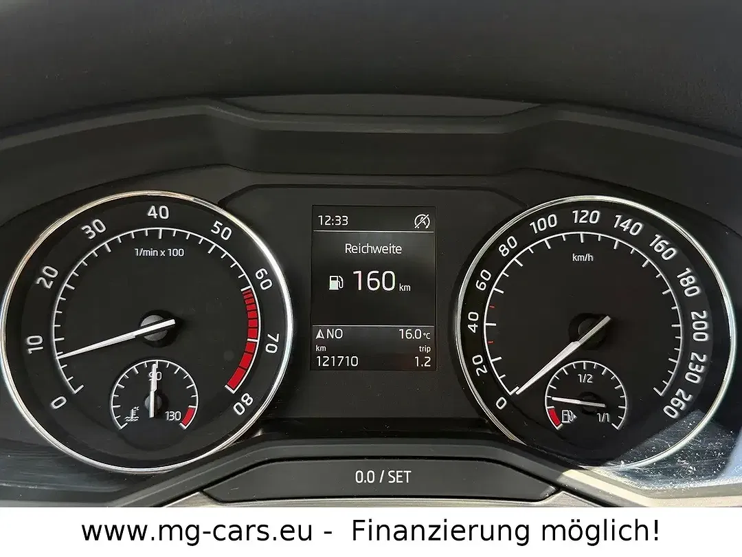 Skoda Superb - Thumbnail 27