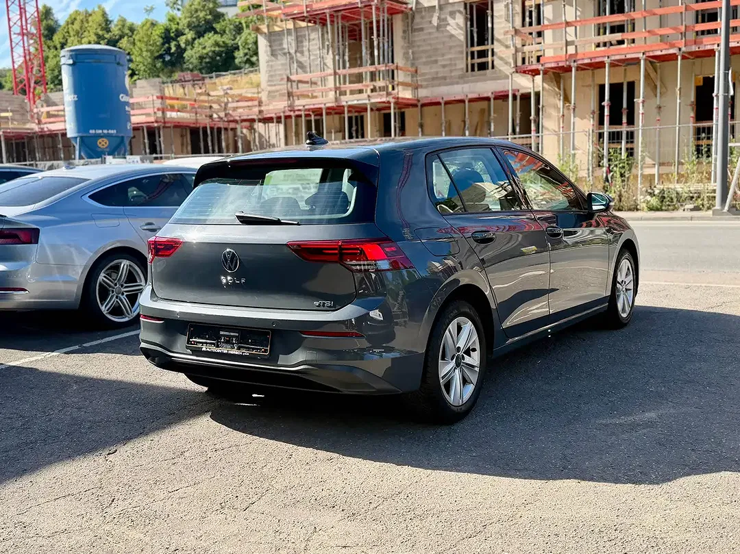 Volkswagen Golf - Thumbnail 6
