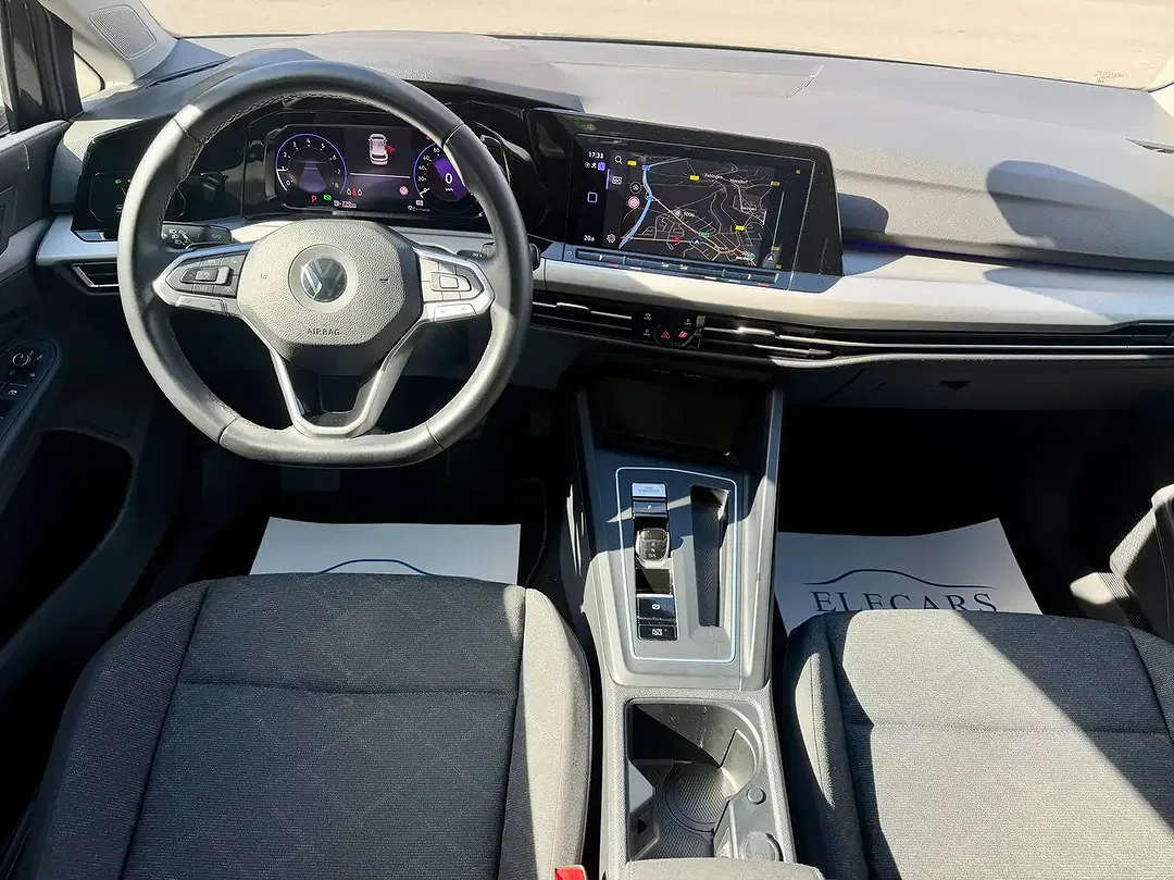 Volkswagen Golf - Thumbnail 8