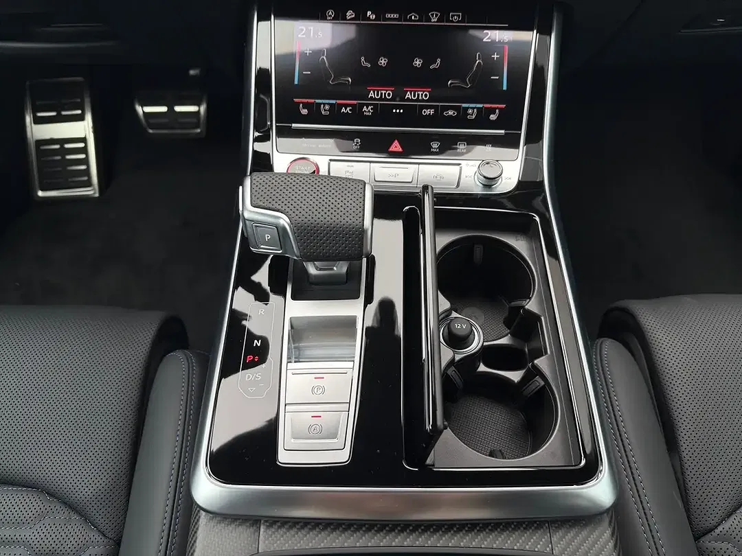 Audi RS Q8 - Thumbnail 14