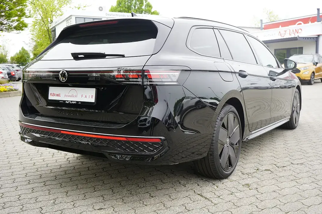 Volkswagen Passat Variant - Thumbnail 4