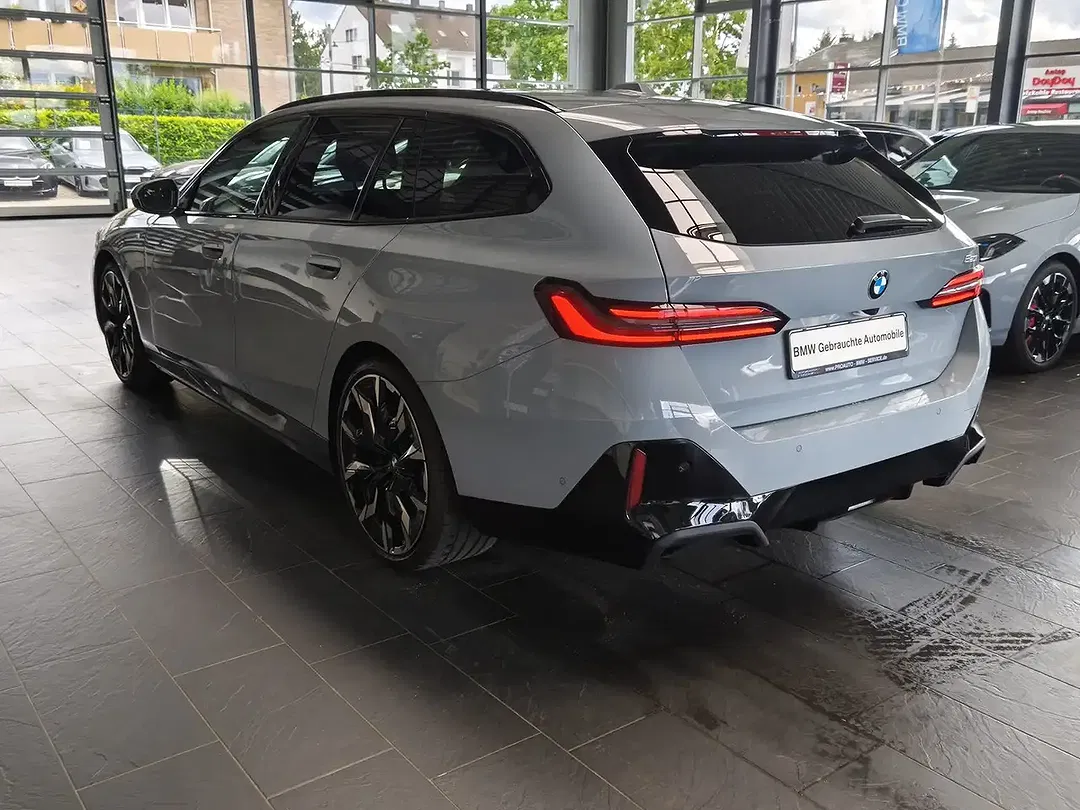 BMW 520 - Thumbnail 4