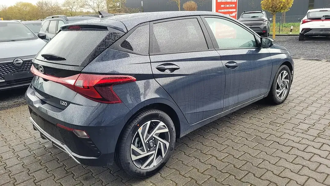 Hyundai i20 - Thumbnail 4